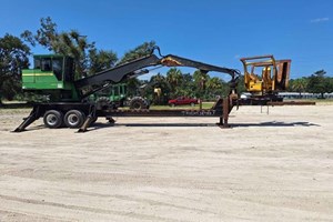 2016 John Deere 437D  Log Loader